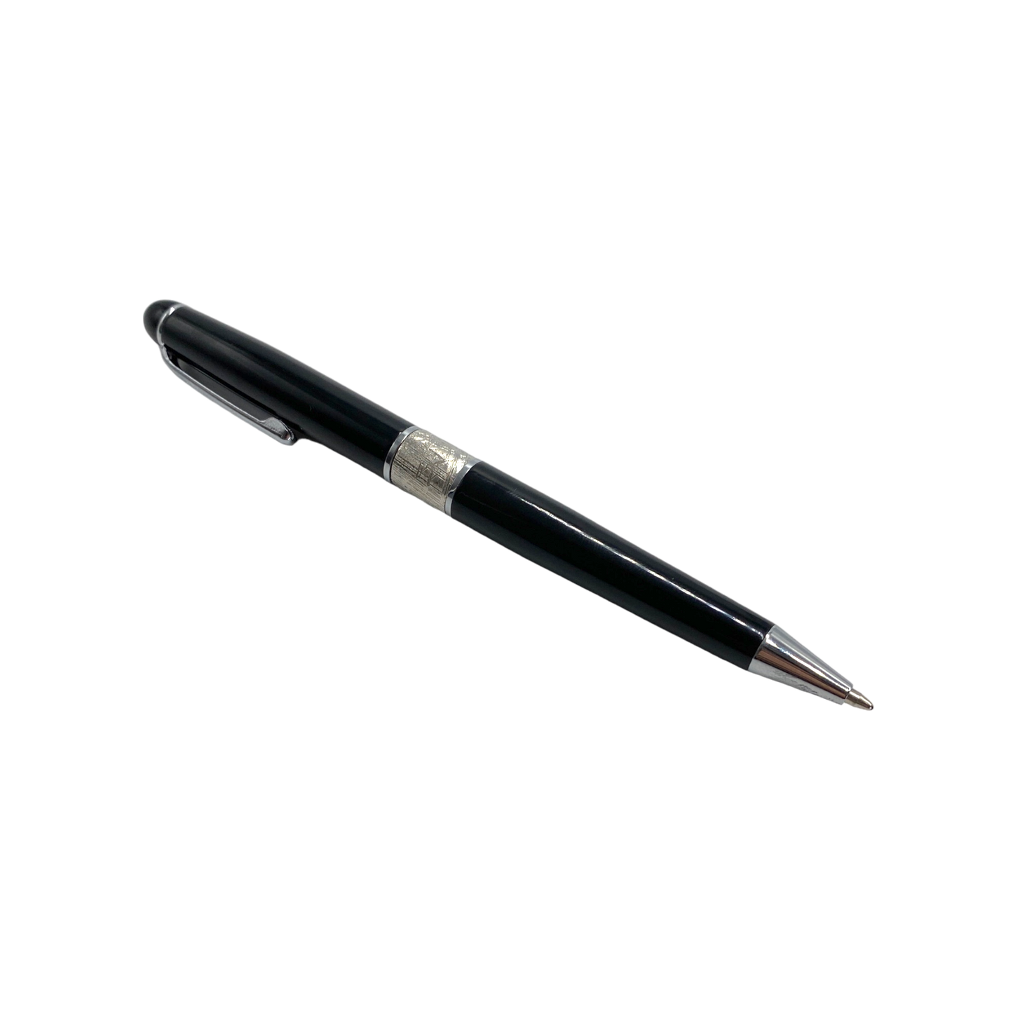 Pen holder with Muonionalusta meteorite inlay necklace.