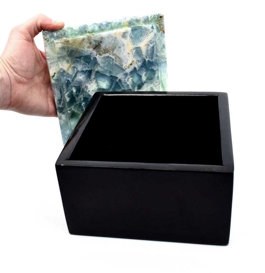 Black Onyx w/ Fluroite Lid Jewelry box 9 cm tall