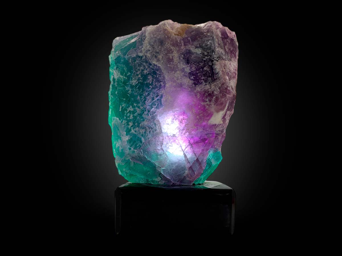 Fluorite Irregular Lamp Rustic Edge W/ Black Base