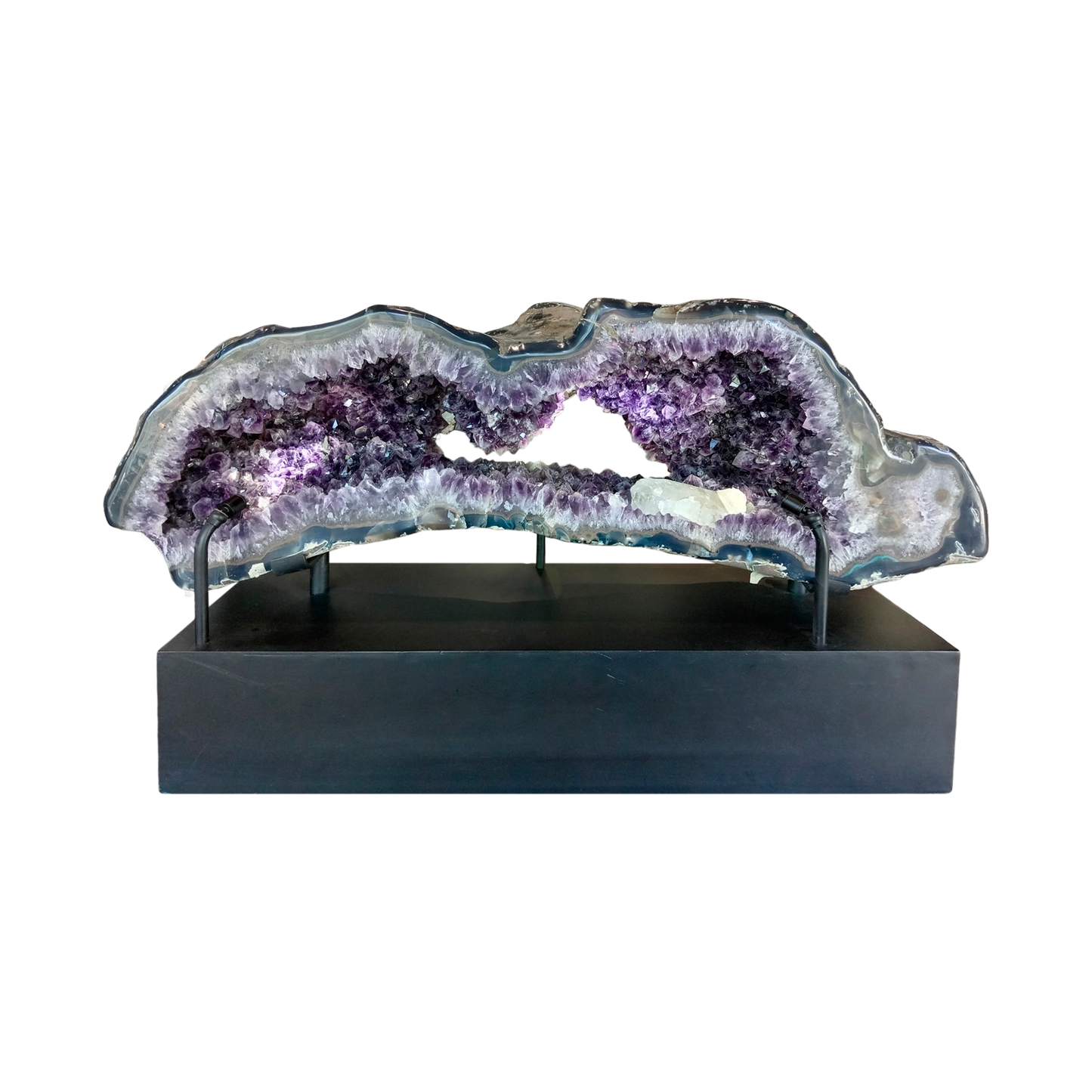 Amethyst ring 39.5x12x21 in.