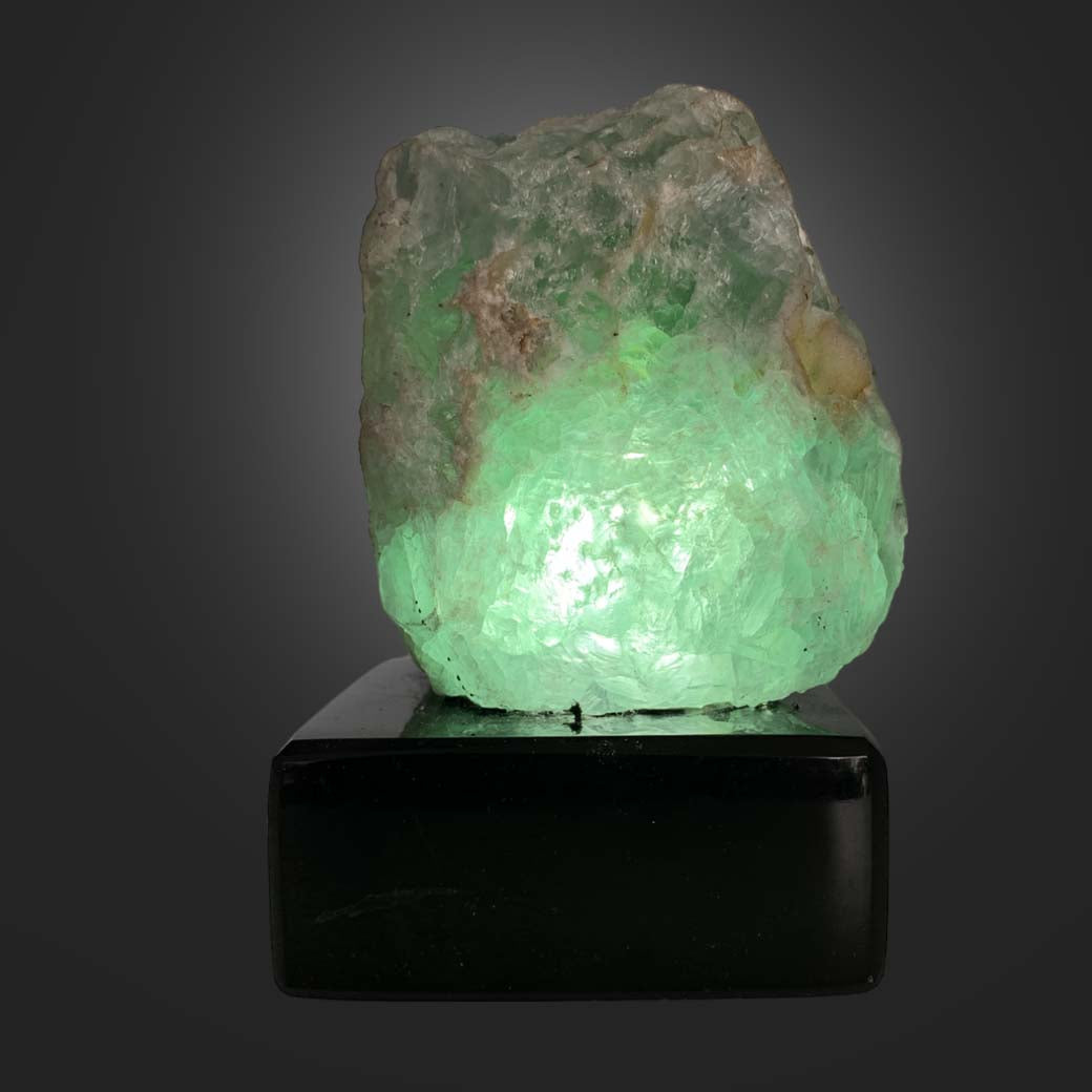 Fluorite Irregular Rustic Lamp