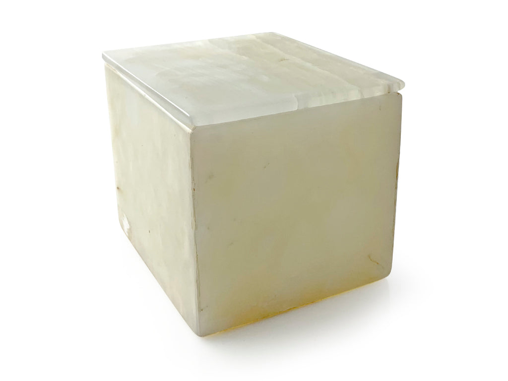 White onyx jewelry box 12 cm tall