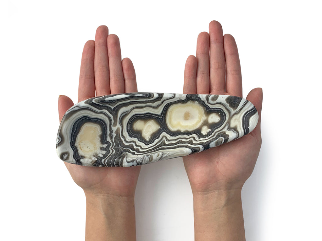 Polished Zebra onyx snack bowl free shape 13-17 cm long X 7-9 cm tall